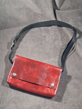 Pip Robins Accessories Red Leather Luna Bag w/ Extra Long Black Belt Strap NWOT